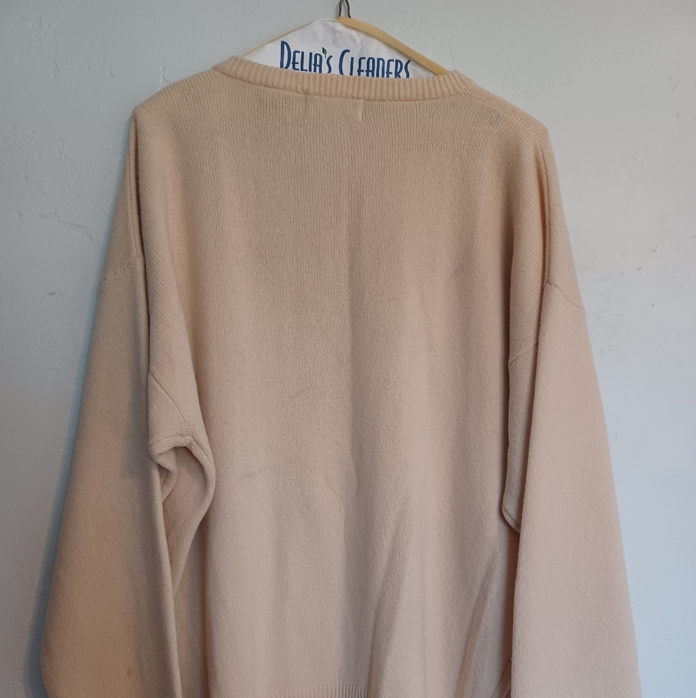 100% wool men's sweater